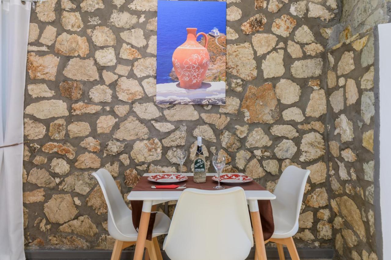 Sofias Cottage Razata Argostoli Bagian luar foto