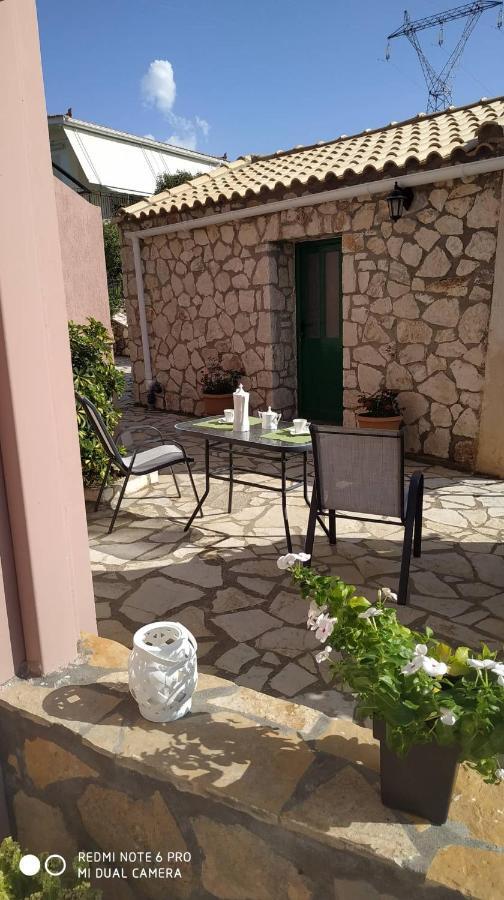 Sofias Cottage Razata Argostoli Bagian luar foto