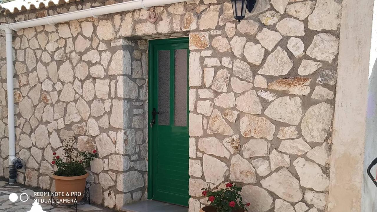 Sofias Cottage Razata Argostoli Bagian luar foto